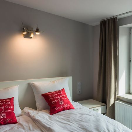 Wine Apartments Краков Экстерьер фото