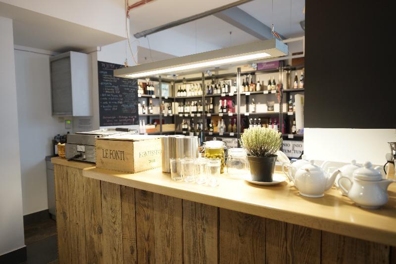 Wine Apartments Краков Экстерьер фото
