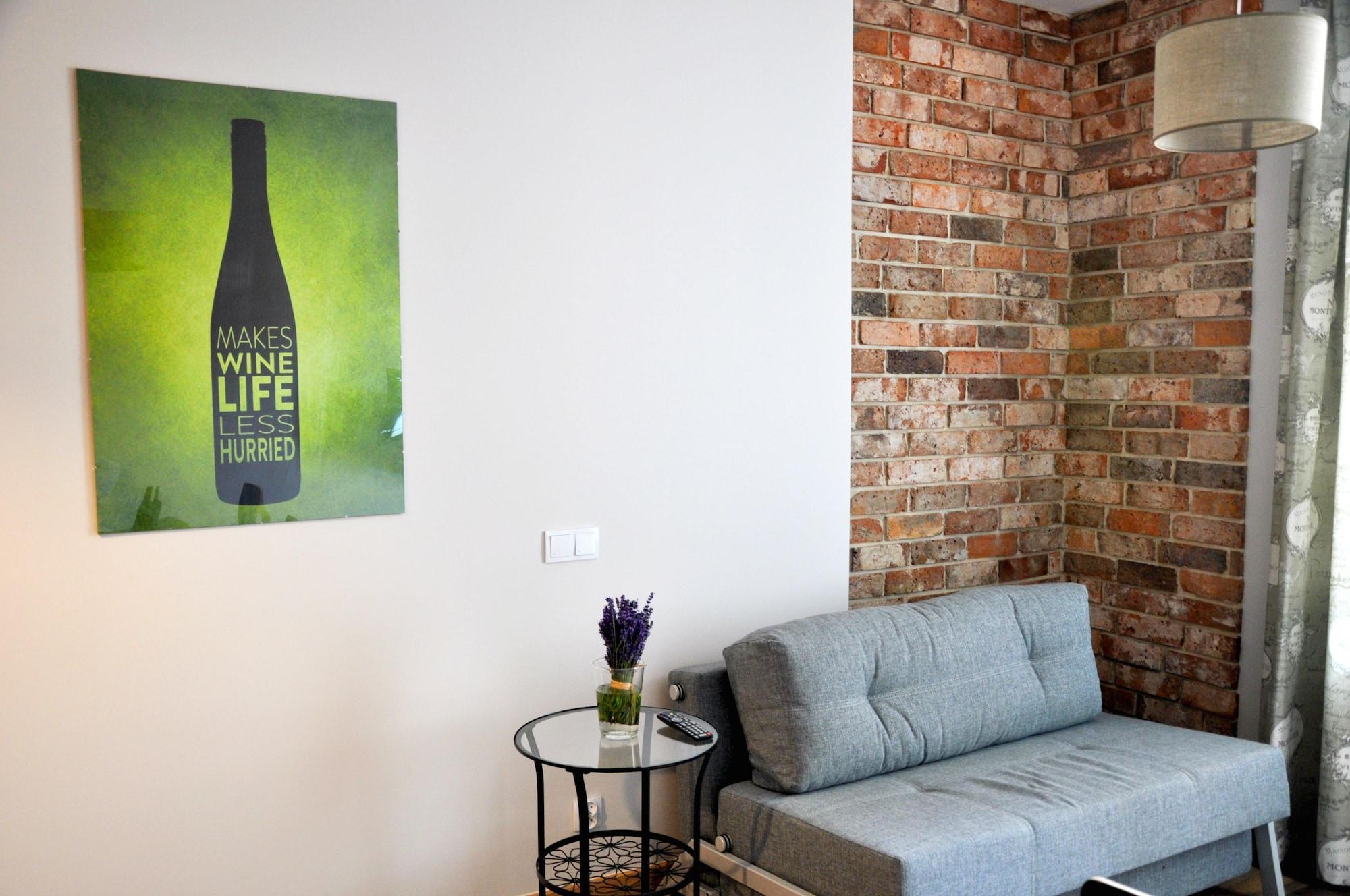Wine Apartments Краков Экстерьер фото