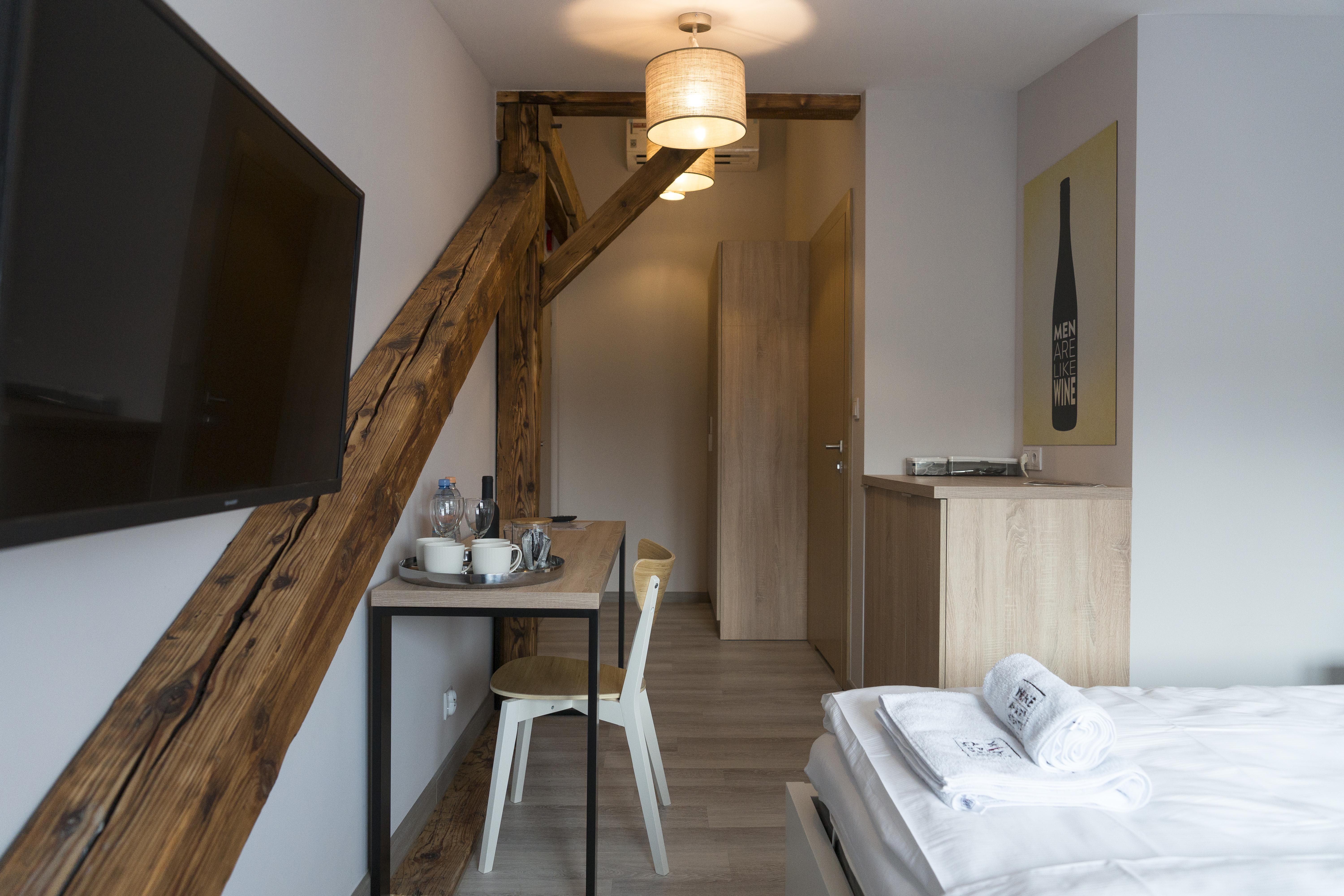 Wine Apartments Краков Экстерьер фото