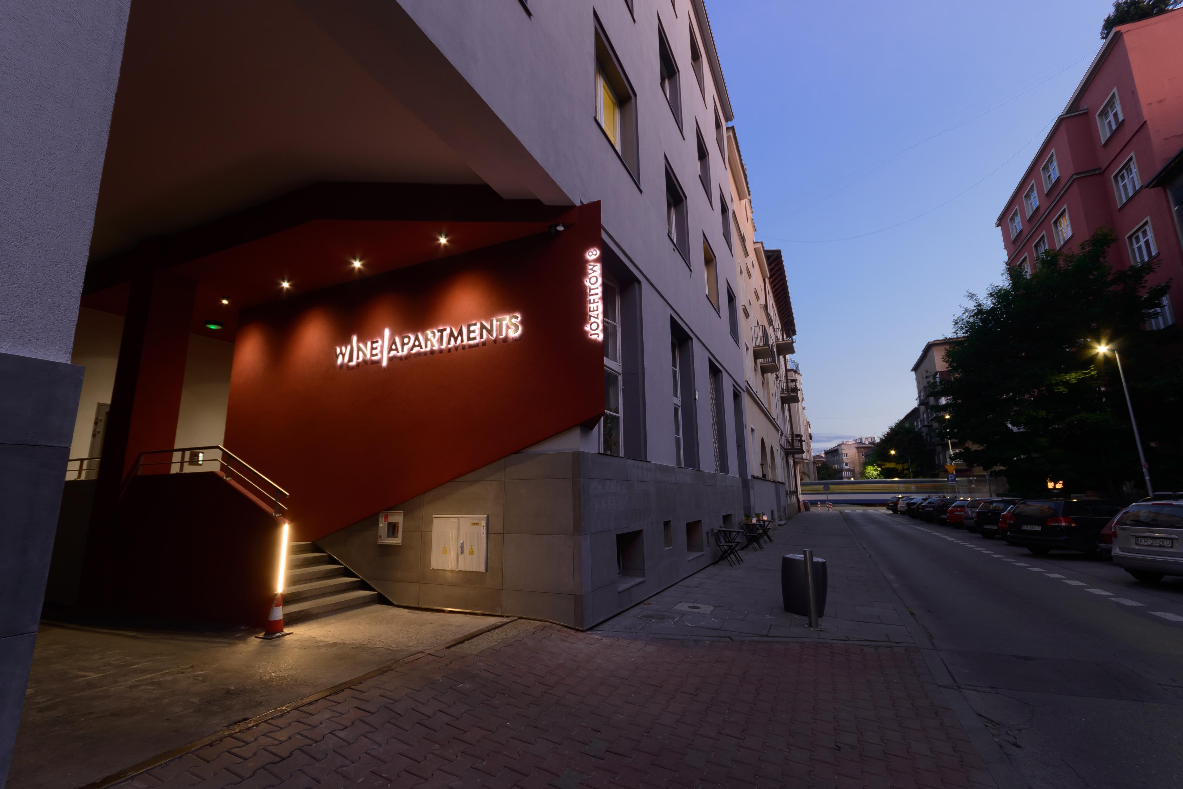 Wine Apartments Краков Экстерьер фото